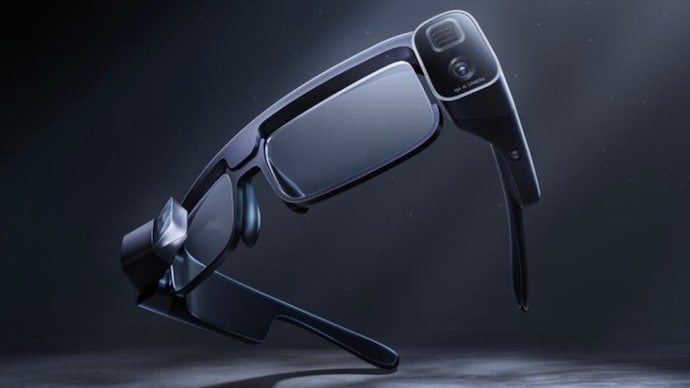 Smart Glasses With AR